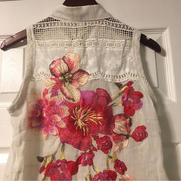 Aratta Silent Journey White Plaid Button Up Tunic - Picture 7 of 15